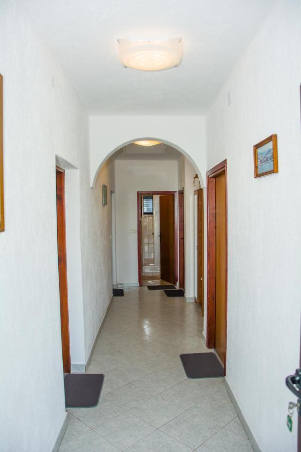 Apartman Gromila 塞尼 外观 照片